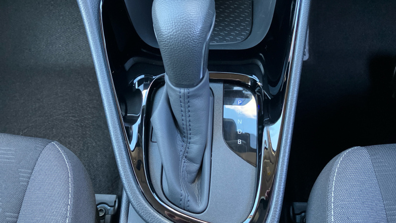 Toyota Yaris 1.5 Hybrid Design 5dr CVT Hybrid Hatchback